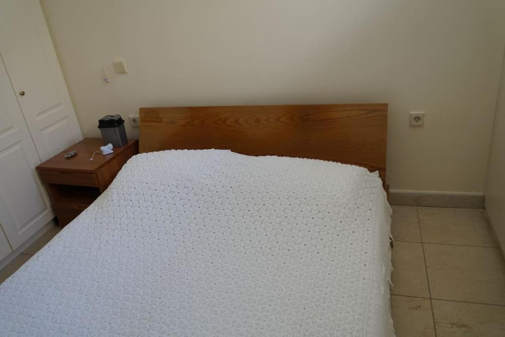 Apartment With A Garden, Bbq, Swimming Pool And Jacuzzi Dhráfi Esterno foto