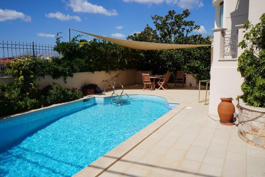 Apartment With A Garden, Bbq, Swimming Pool And Jacuzzi Dhráfi Esterno foto
